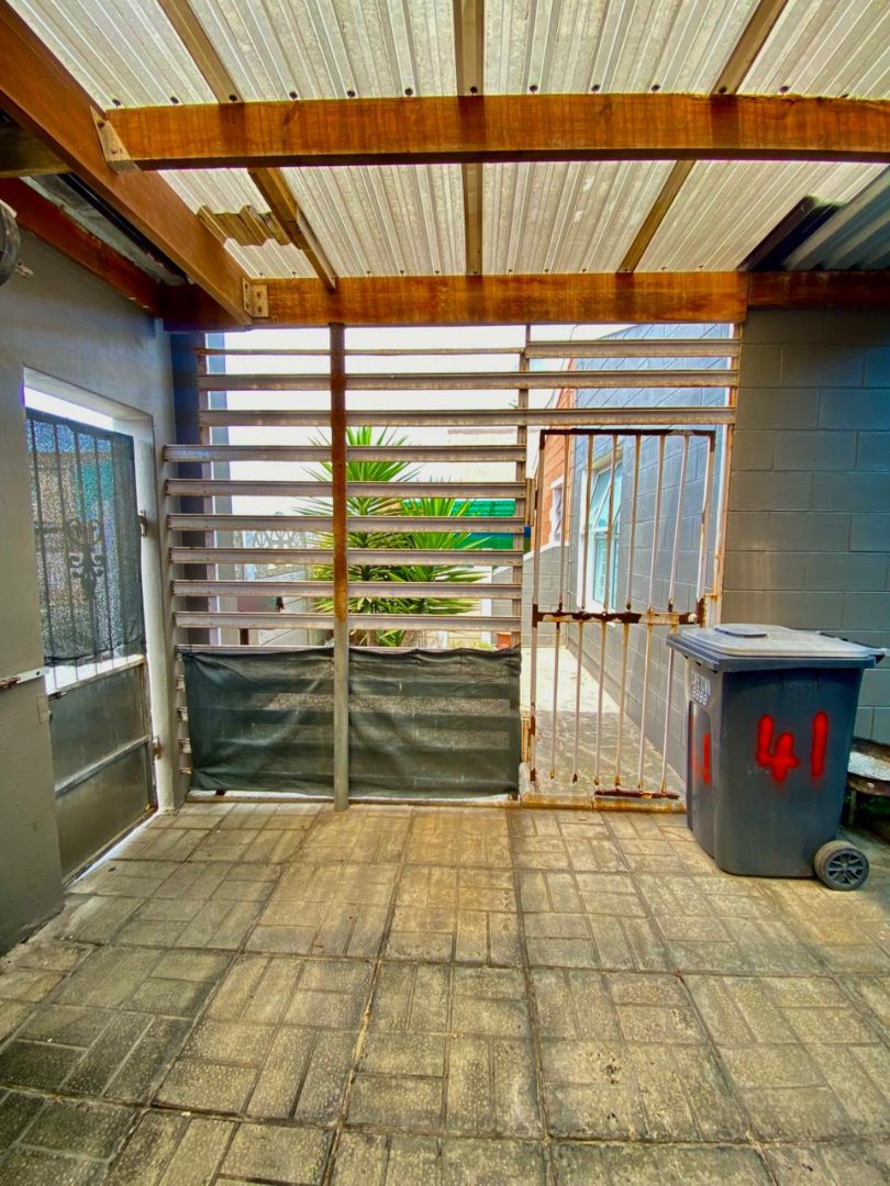  Bedroom Property for Sale in Rocklands Western Cape